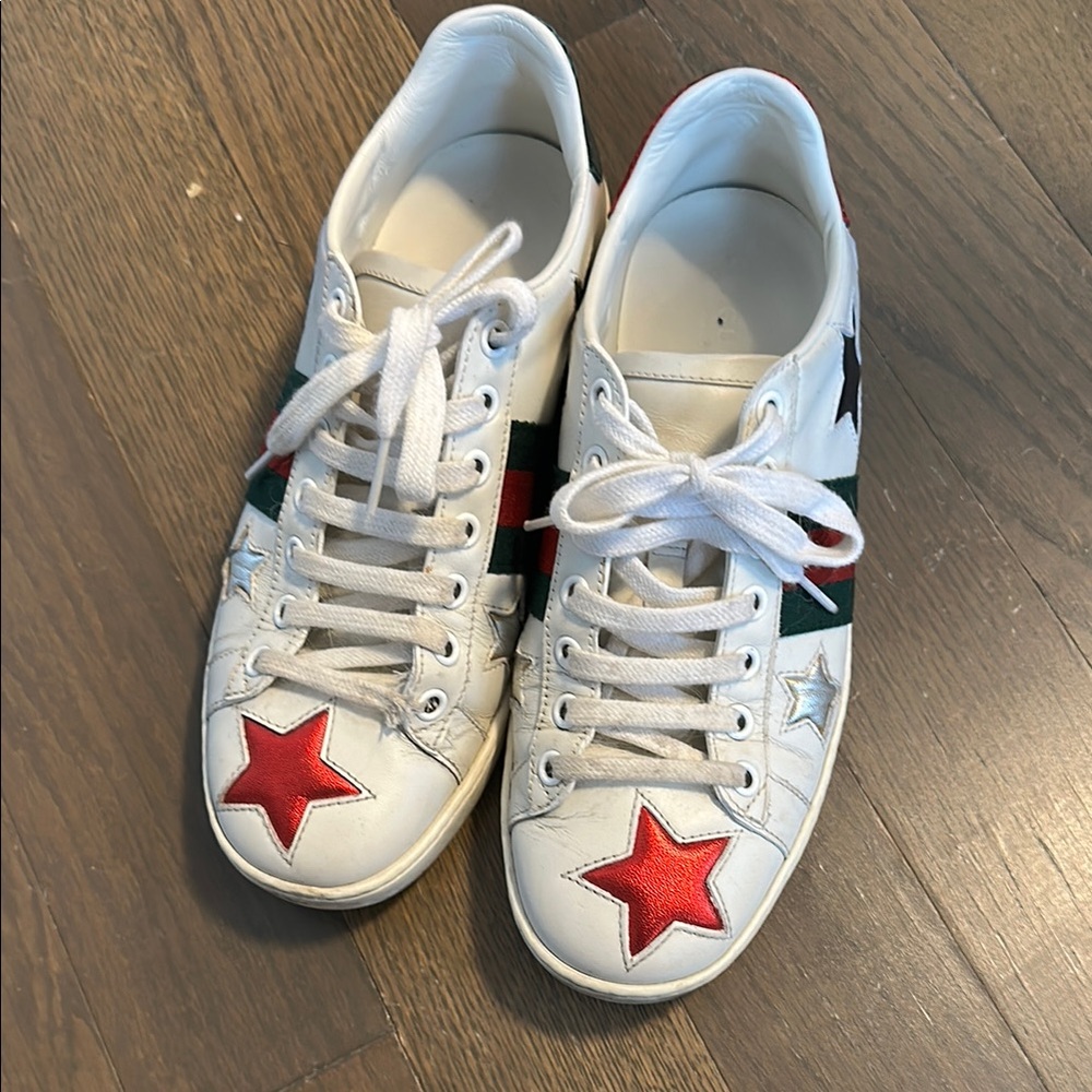 Gucci sneaker with design US 6